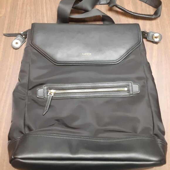 Targus Newport Black Convertible 2-in-1 Messenger Backpack laptop tablet - Picture 1 of 16